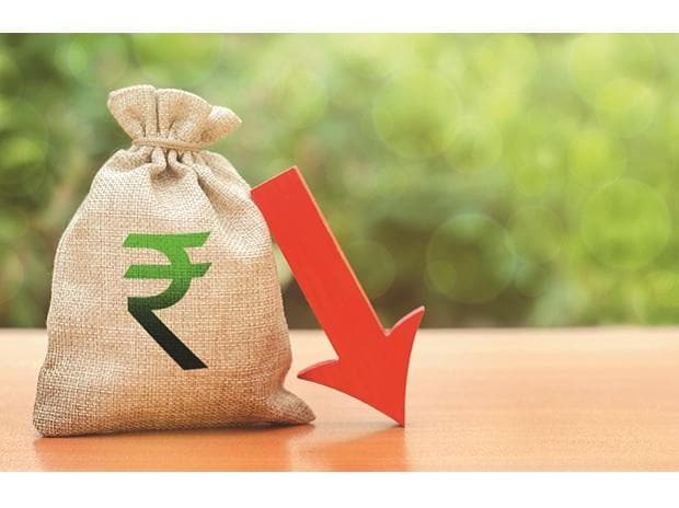 Rupee falls 40 paise to close at 79.6 against USD as risk appetite declines